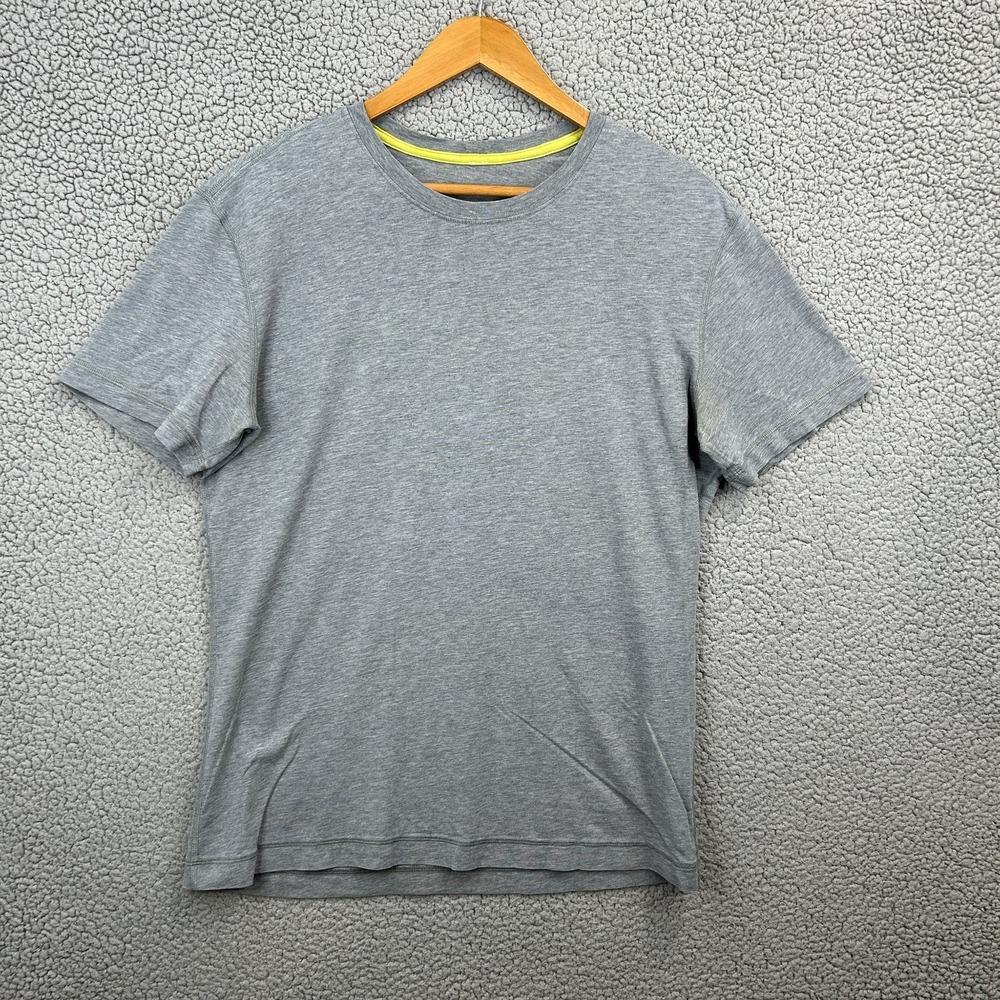 Lululemon T-Shirt Men's Gray M Crew Neck Short Sleeve Athletic Performance‎